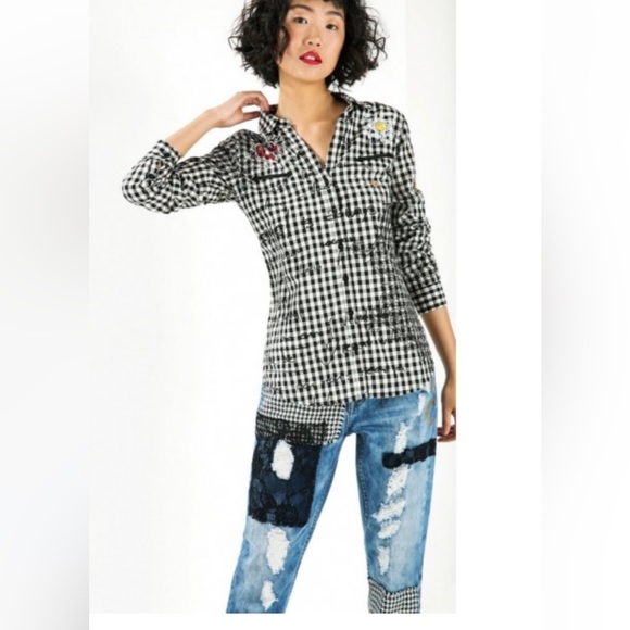 Desigual plaid black/white embroidery details, roll tap sleeves Size M - Picture 14 of 17